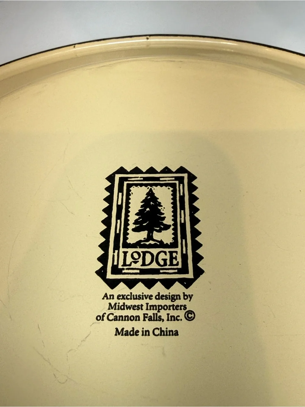 Set of 5 Lodge Enamel Midwest of Cannon Falls Plates - 4 Dinner Plates, 1 Serve